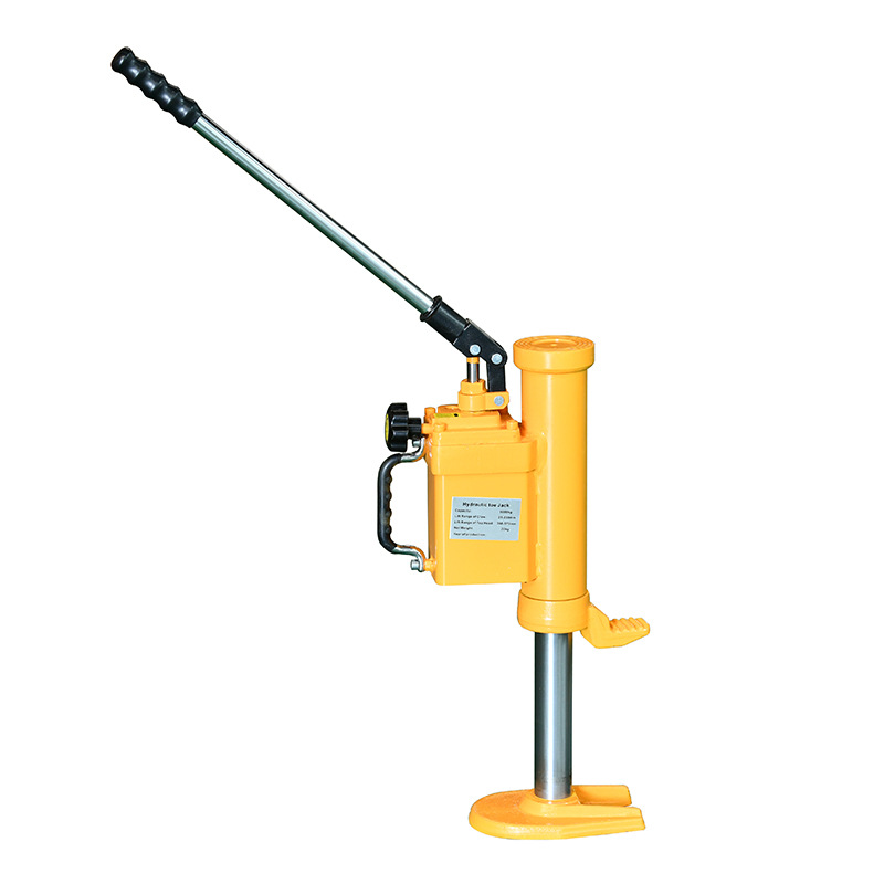 Claw Jacks in Off-Road and Racing Applications