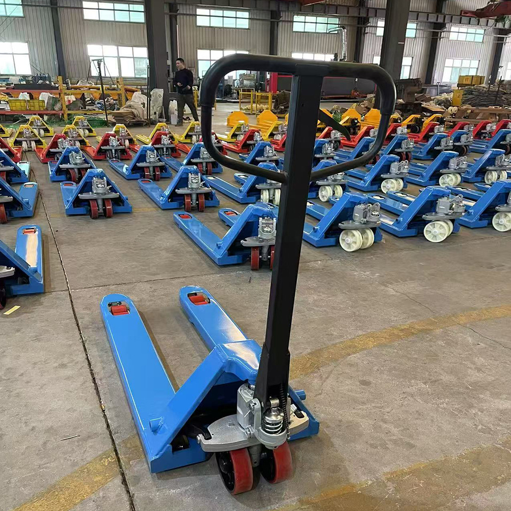The advantage of manual forklift